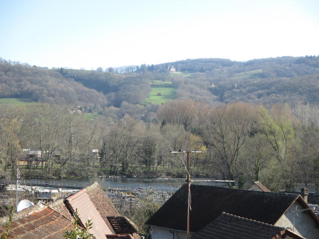 Le Petit Chat Beaulieu-sur-Dordogne Bagian luar foto